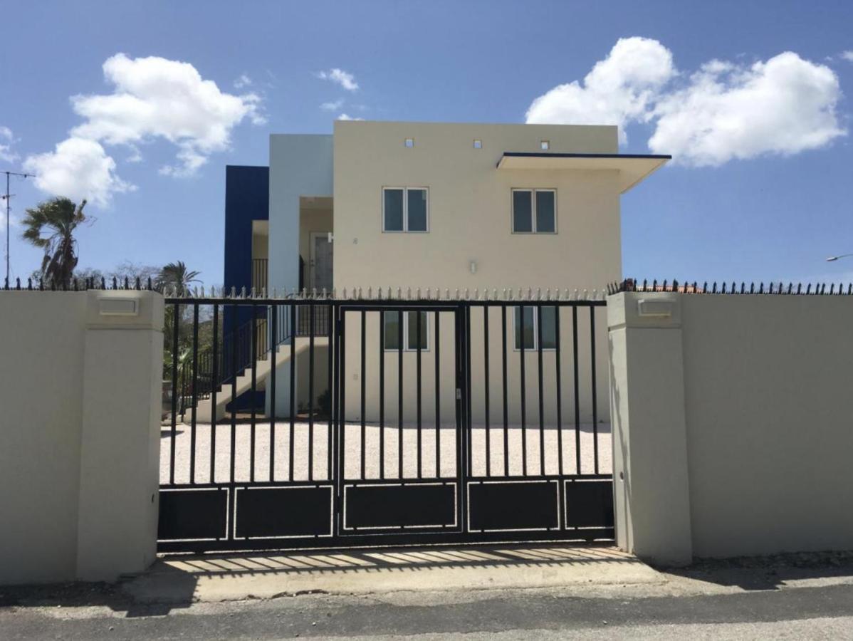 Andira Apartments Willemstad Ngoại thất bức ảnh